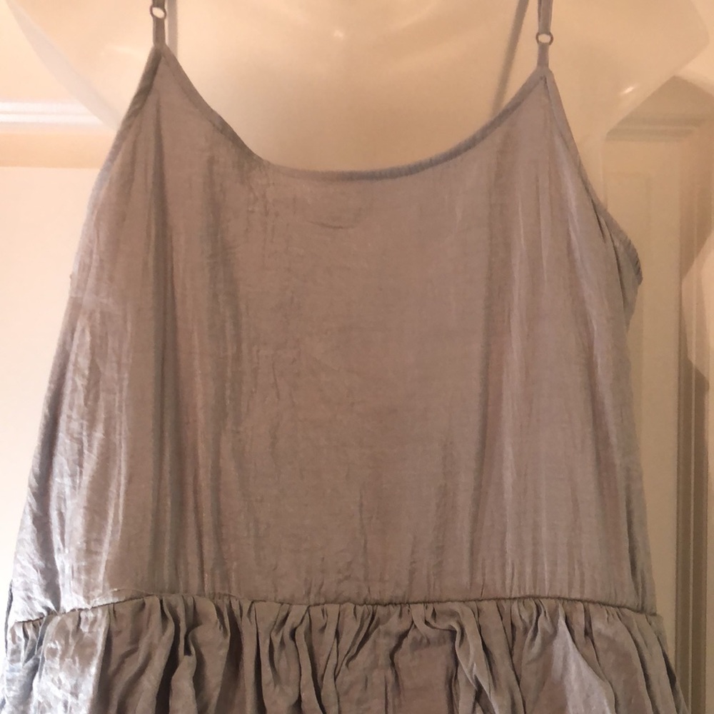 Dress - Picture 9 of 9